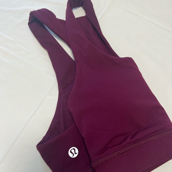 LULULEMON SPORT BRA TOP SIZE 4. - Picture 12 of 12